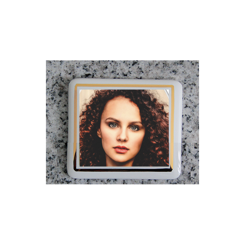 A stylish image of Porzellanbild, quadratisch, featuring Porzellanbild, quadratisch, available at Porzellanfoto Hemp.